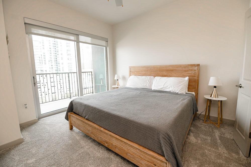 1 Bedroom Apartment in Uptown Charlotte, 사진 7