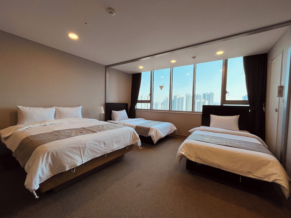 Standard Triple Room - Photo 6