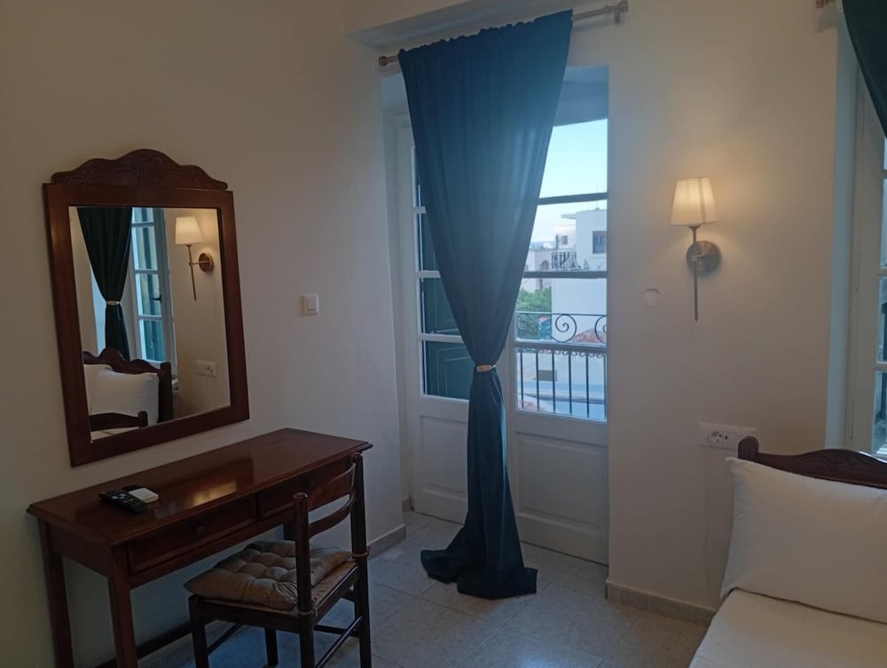 Deluxe Double Room, Balcony, Harbor View photo 2