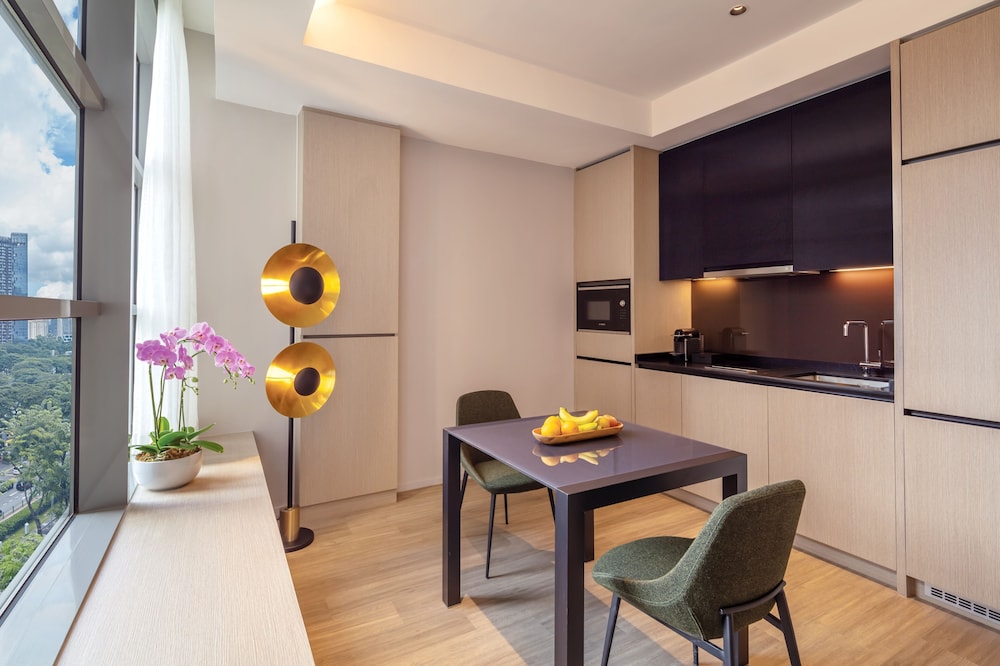 Deluxe Suite, Accessible photo 3