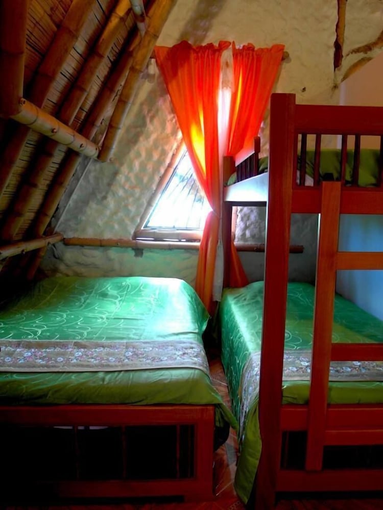 Basic Triple Room photo 1