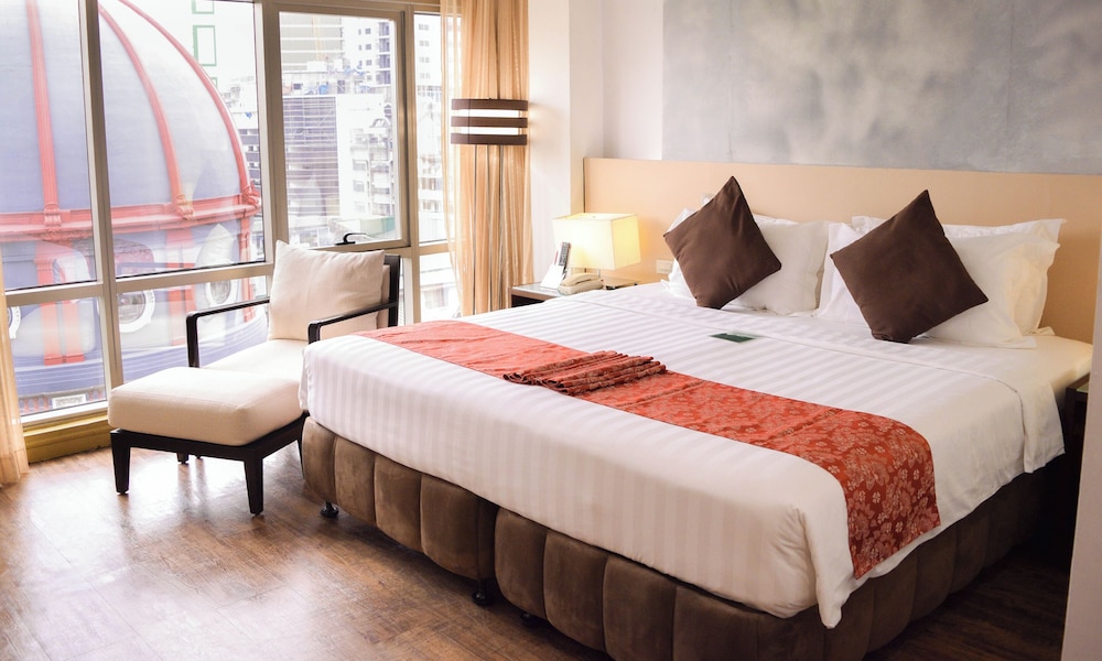 Ramada Suite - Photo 15