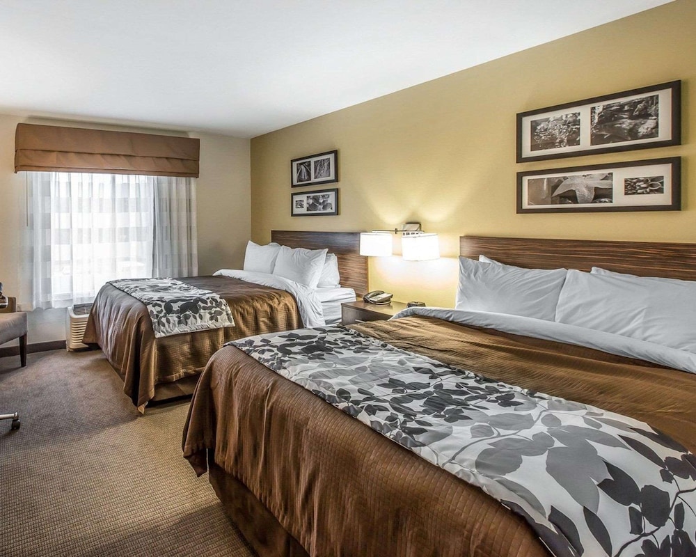 Room, 2 Queen Beds, Accessible, Non Smoking photo 2