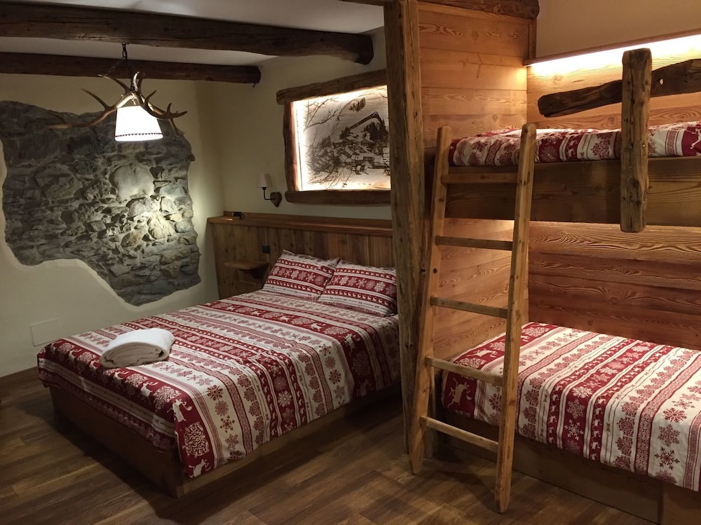 Luxury Suite, 1 Bedroom, Accessible, Private Bathroom photo 1