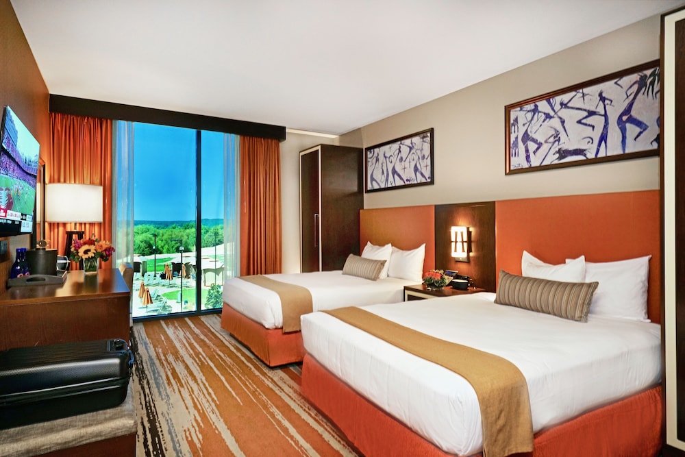 Standard Room, 1 King Bed - Photo 12
