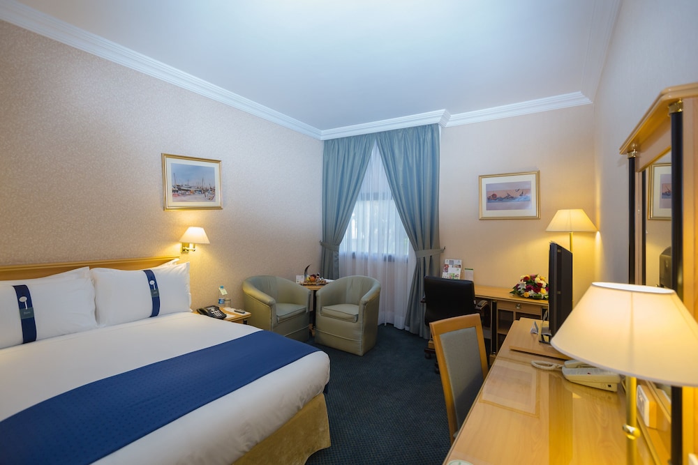 Standard Room, 1 King Bed, Pool View - Photo 1