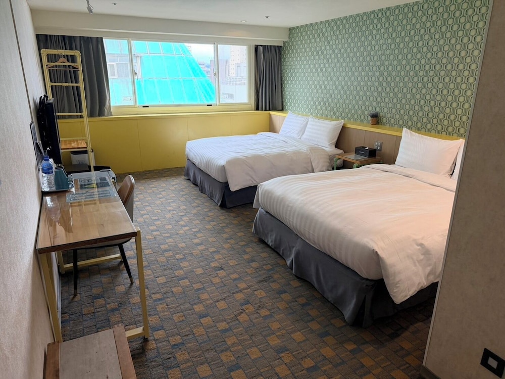 Deluxe Quadruple Room, Non Smoking