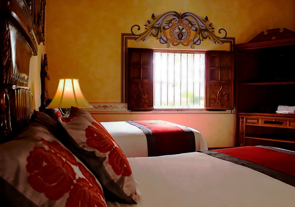 Superior Double Room, 2 Double Beds, Accessible photo 3