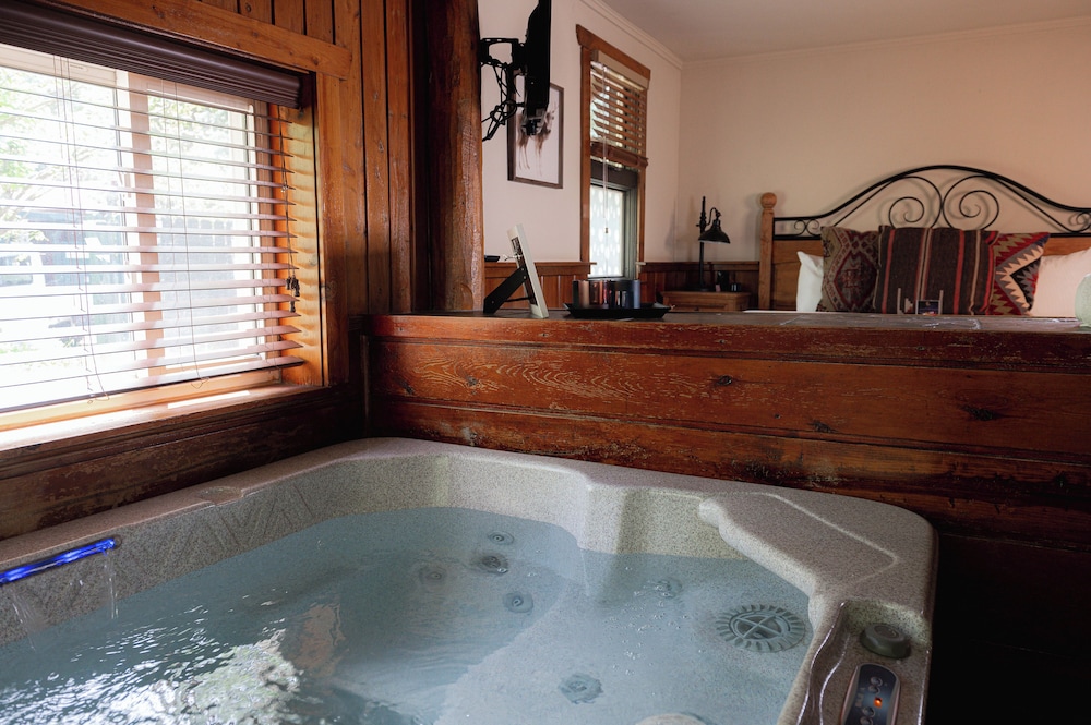 Cottage, Ensuite (Hillside 2, Pet-Friendly) photo 3