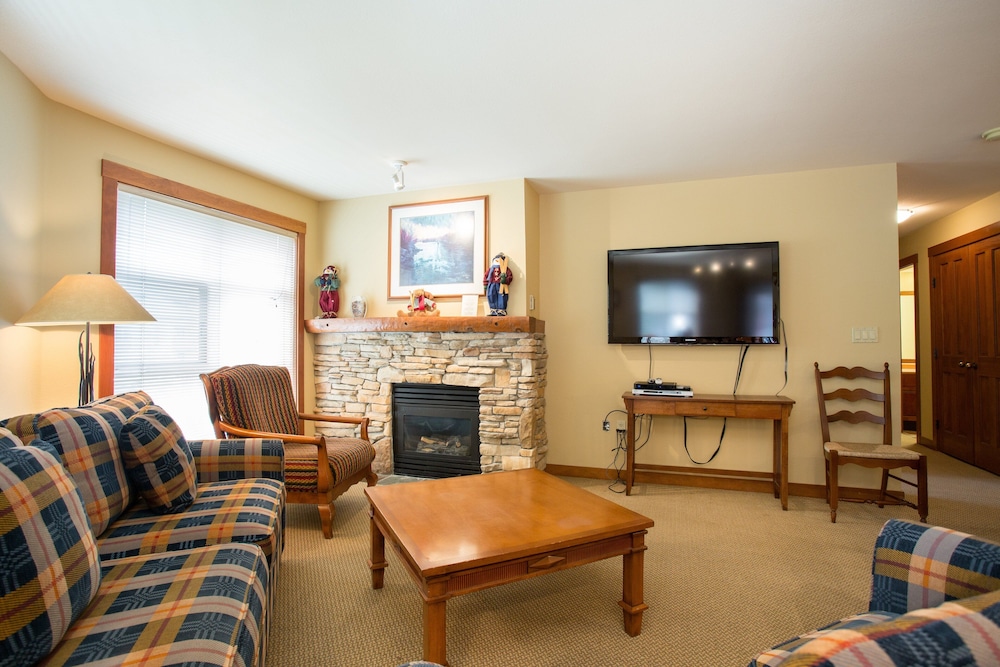 Condo, 3 Bedrooms