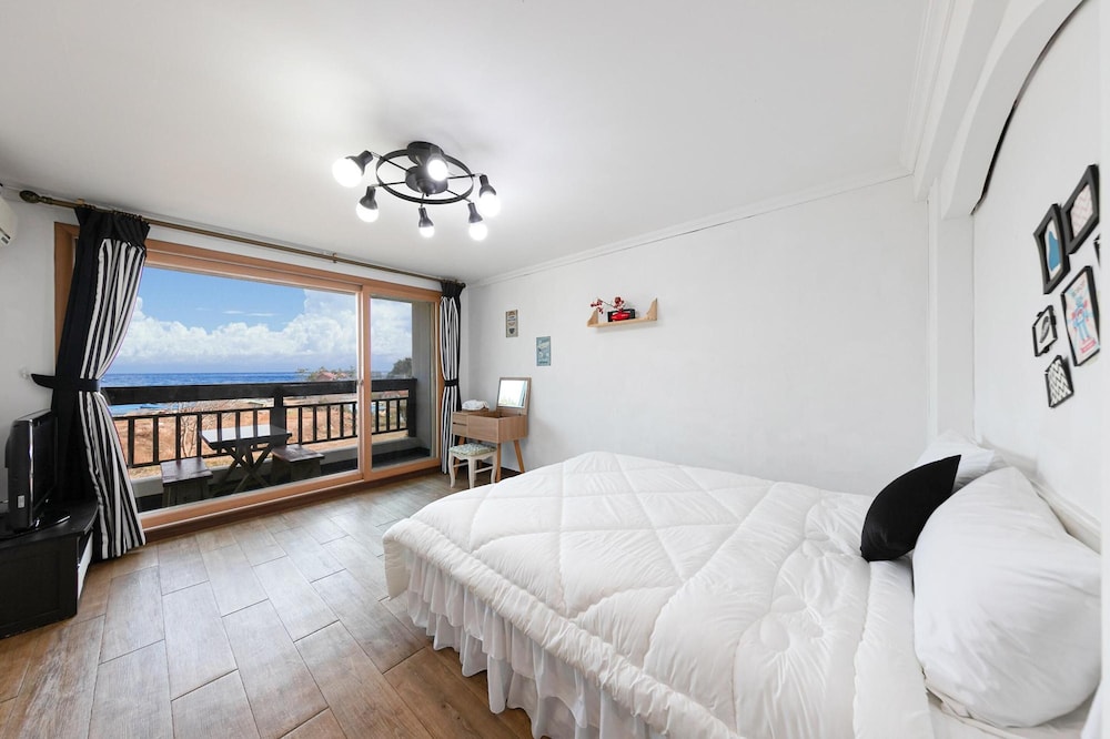 Basic Room, 1 Bedroom (Shapran 201(Ocean View)) - Photo 1