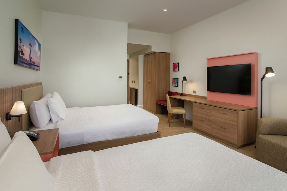 Room, 2 Queen Beds (Higher Oceanfront View) - Photo 3