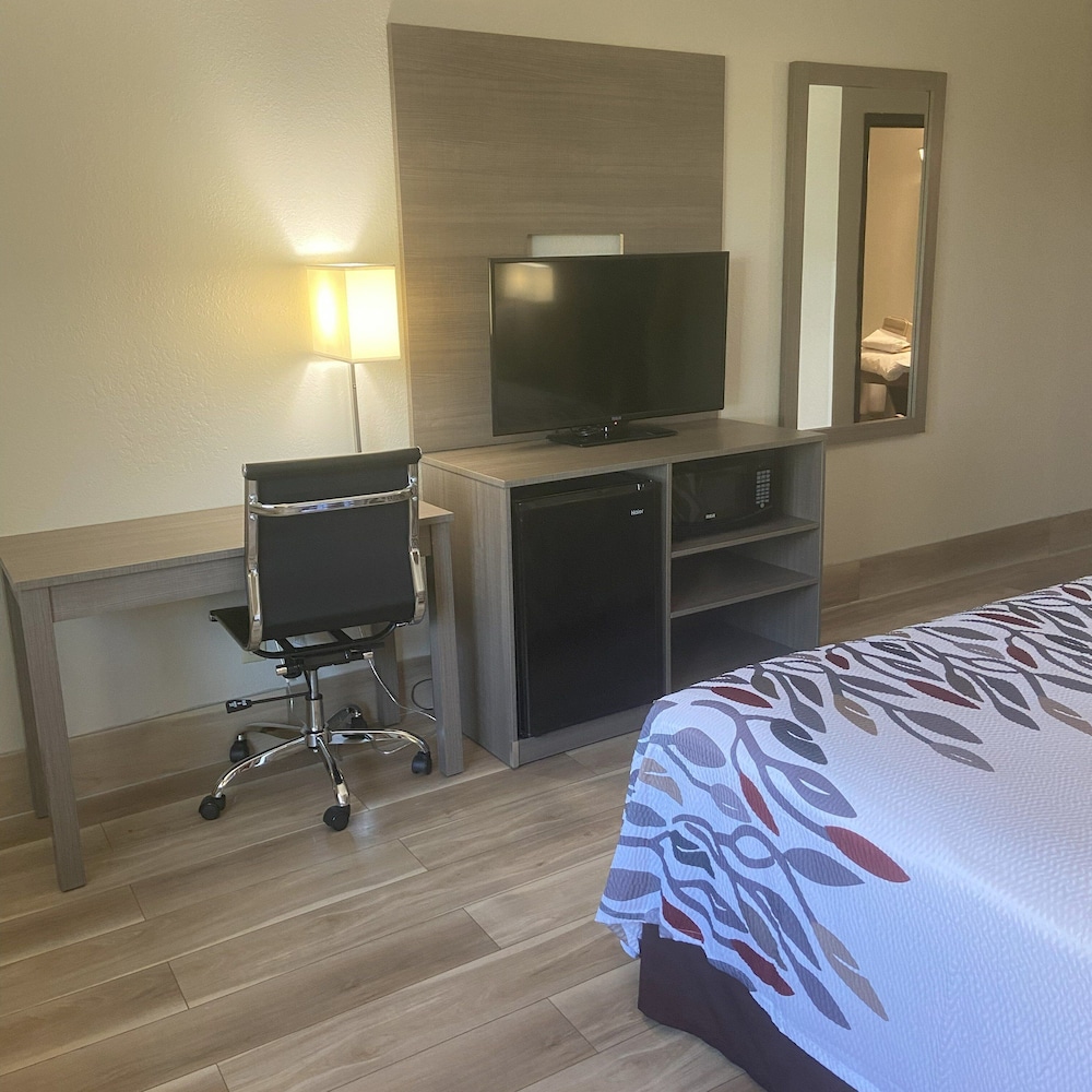 Superior Room, 1 King Bed, Non Smoking - Photo 2