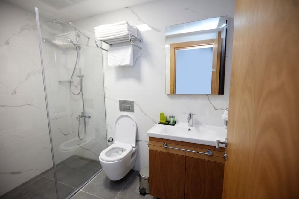 Deluxe Double Room, 1 King Bed, Balcony