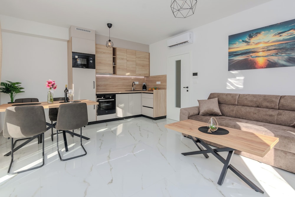 Comfort Apartment, Sea View