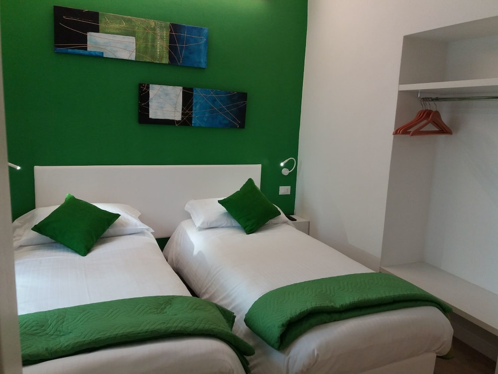 Comfort Apartment (Green) photo 1