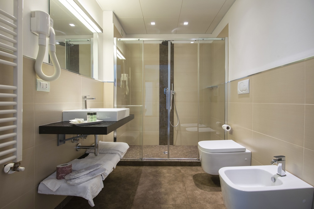 Suite, Kitchenette - Photo 6
