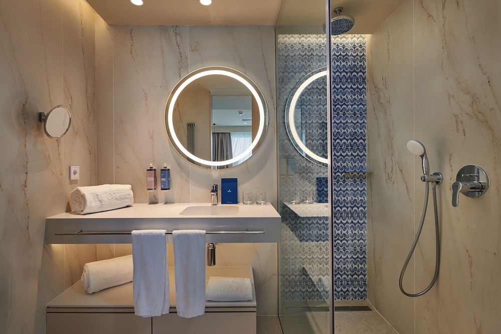 Suite, Balcony, Sea View (2 adults) - Photo 8