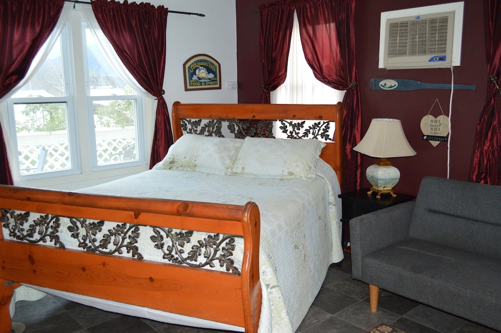 The Lakehouse #5 photo 1