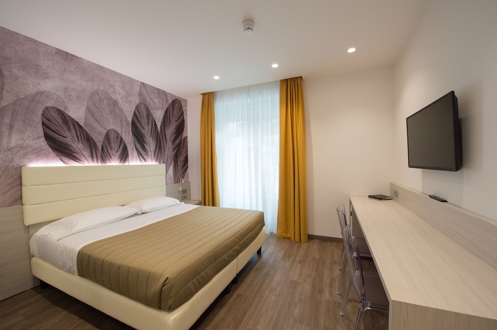 Comfort Double Room (SPA Access Included) - Photo 9