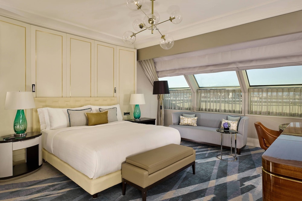 Club Suite, 1 Bedroom, Park View