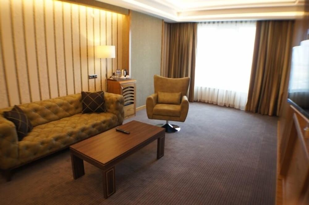 Standard Double or Twin Room photo 3