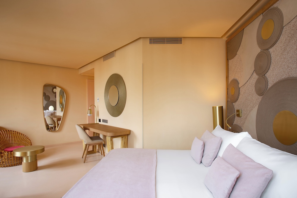 Junior Suite (Gran Via view) - Photo 3