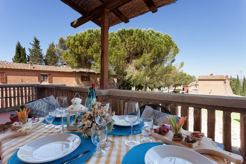 Traditional Apartment (Selva) photo 3