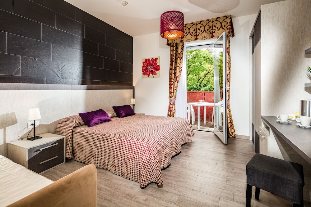 Superior Triple Room photo 1