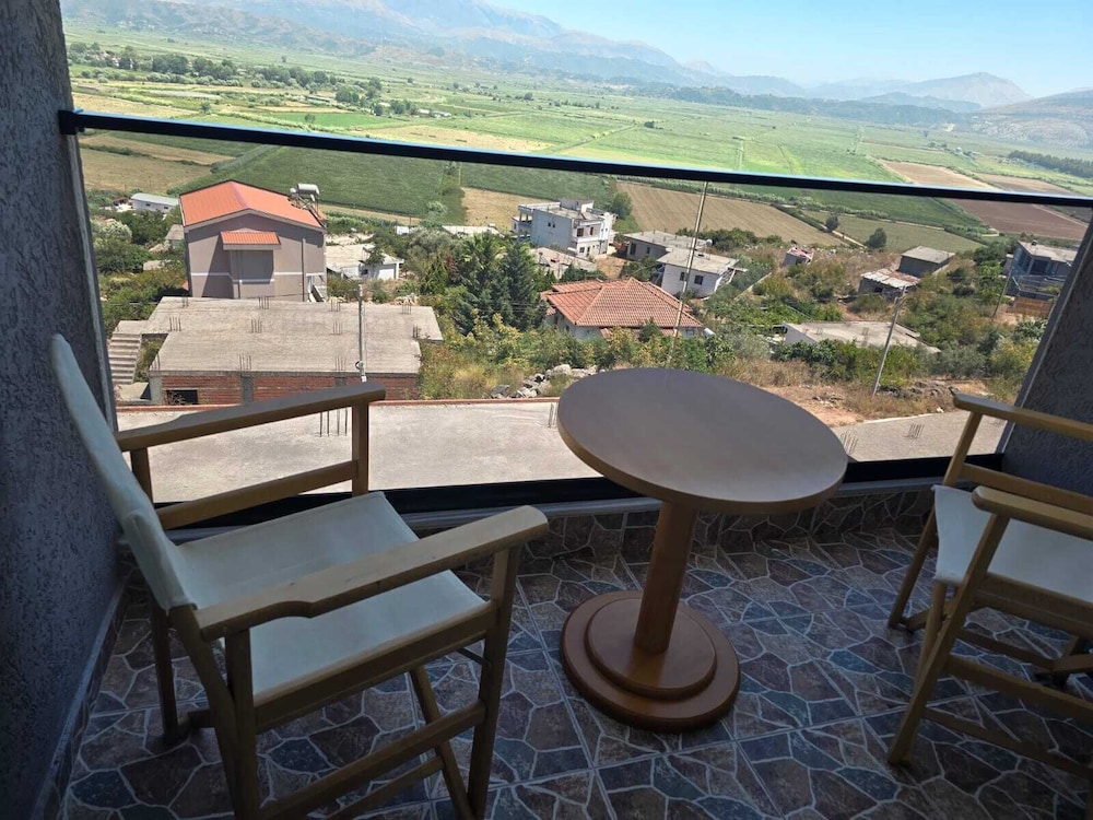 Standard Triple Room, Balcony photo 3