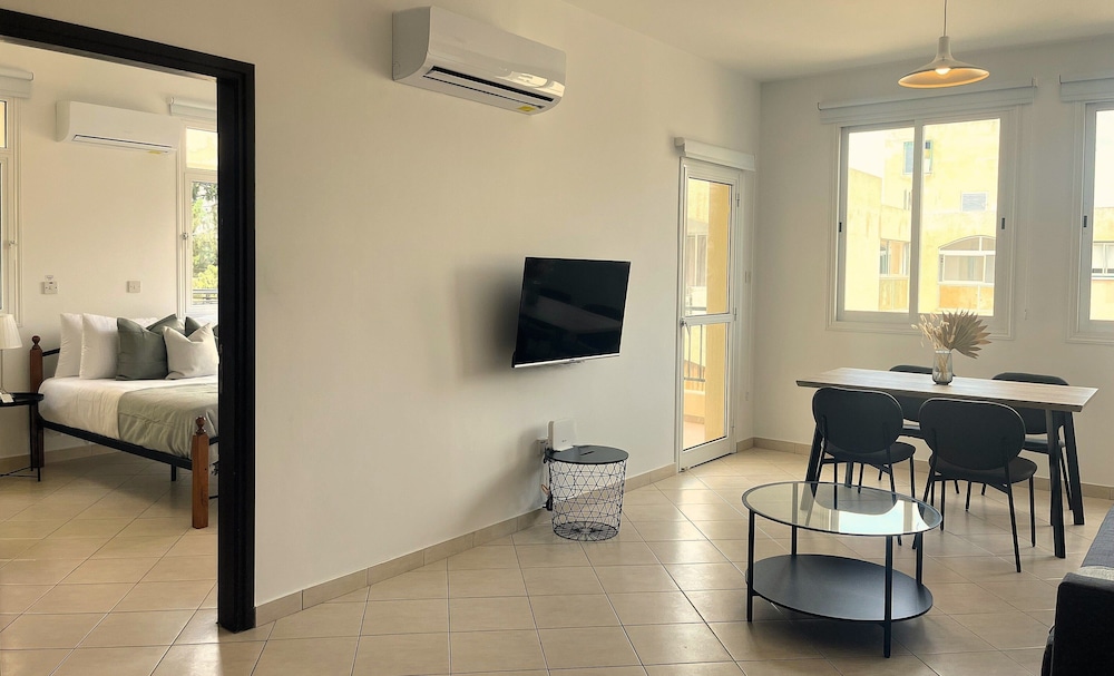 Apartment, City View photo 1