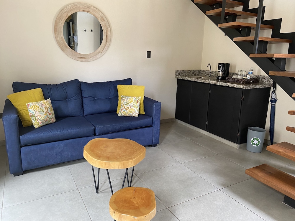 Jr. Suite photo 2