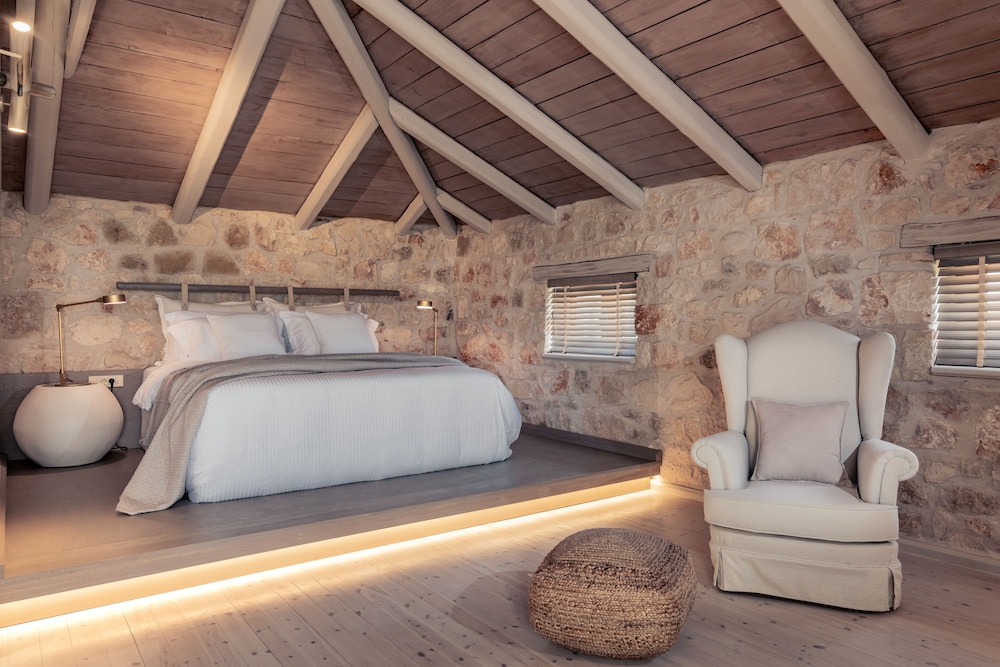 Grand Villa, 4 Bedrooms, Pool View