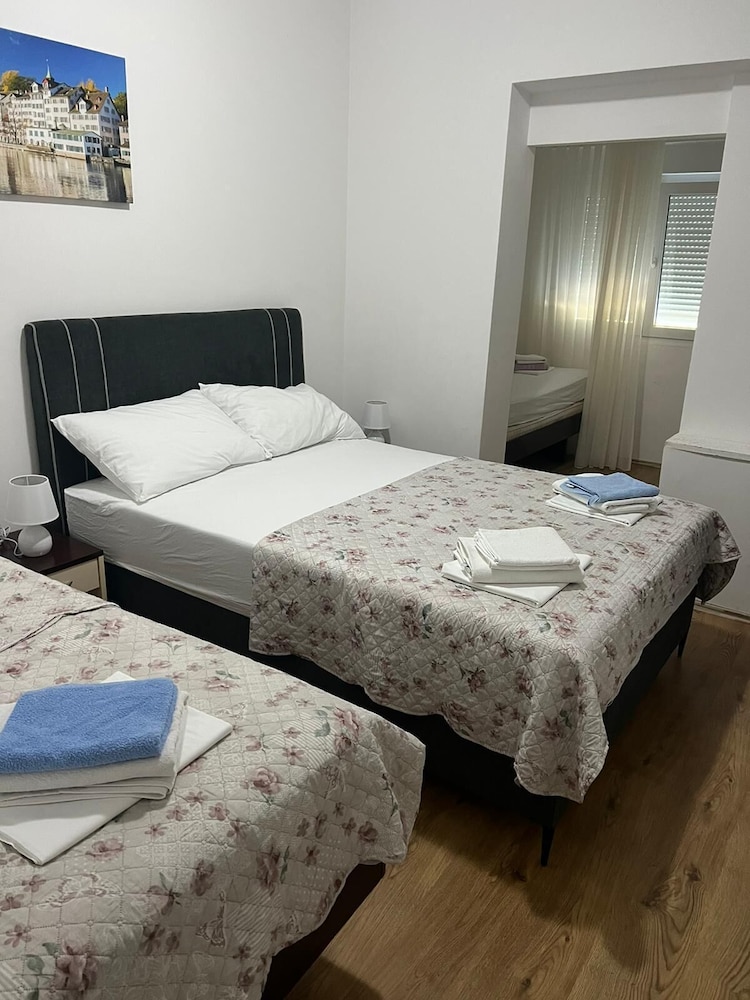 Economy Room photo 1