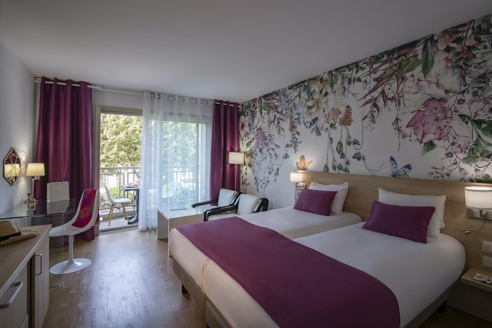 Luxury Double Room, Ensuite, Garden View - Photo 1