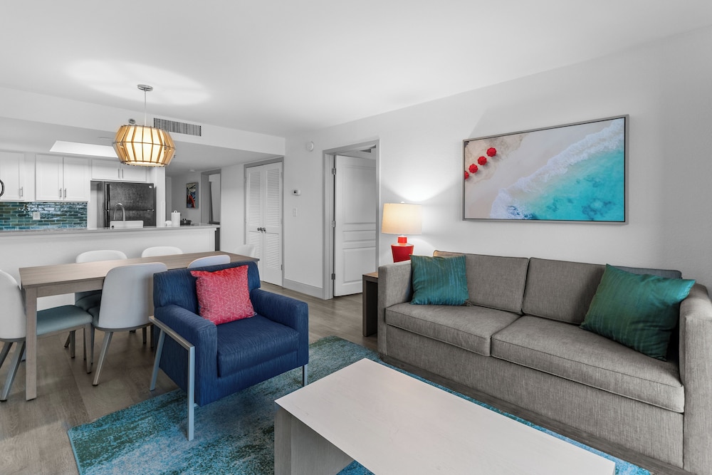 Mariner Ocean View Deluxe Two Bedroom Condo - Photo 10
