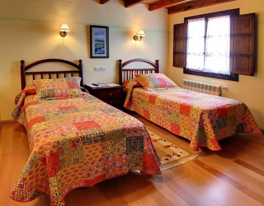 Basic Double Or Twin Room, Non Smoking photo 3