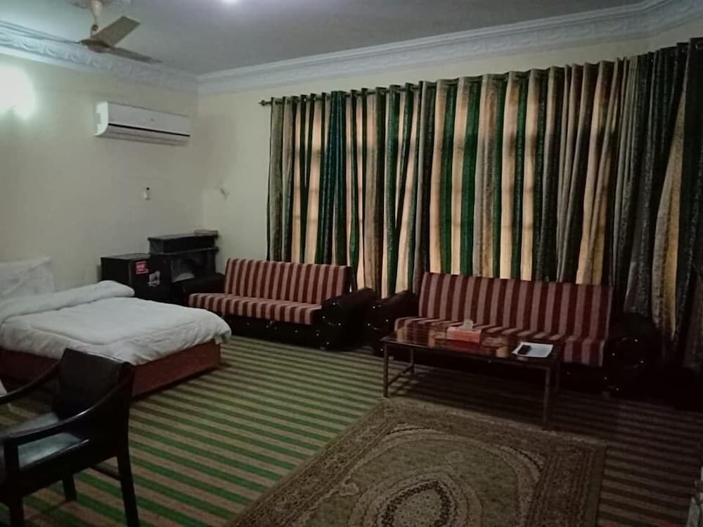 Standard Triple Room photo 3