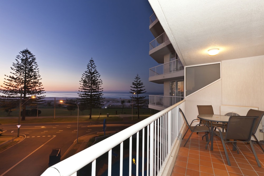 One Bedroom Deluxe Ocean View photo 3