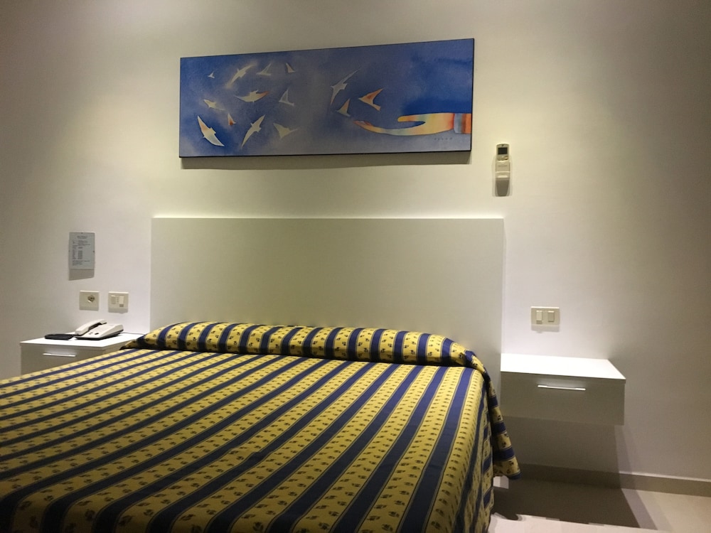 Triple Room, Balcony photo 1