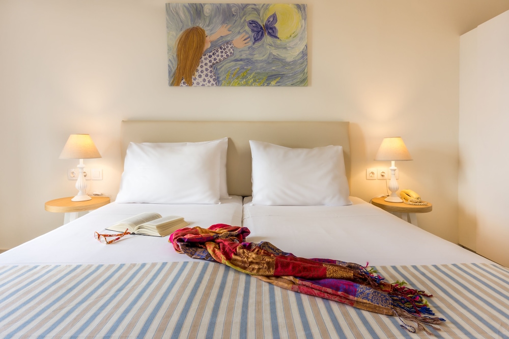Superior Double or Twin Room, Garden View