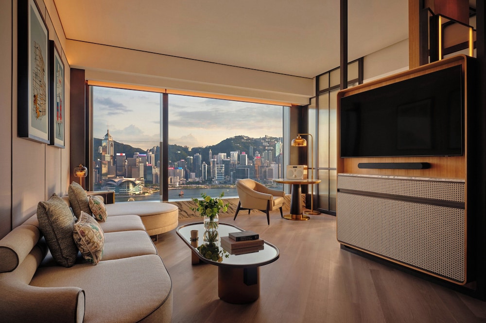 Kimpton Harbour Suite