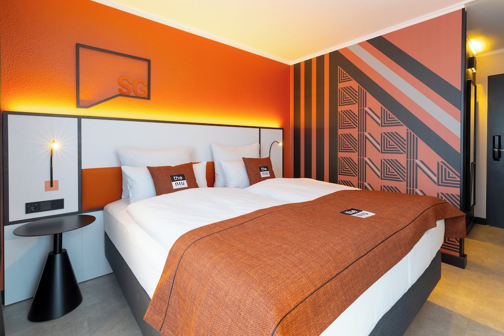 Standard Room, 1 Queen Bed - Photo 1