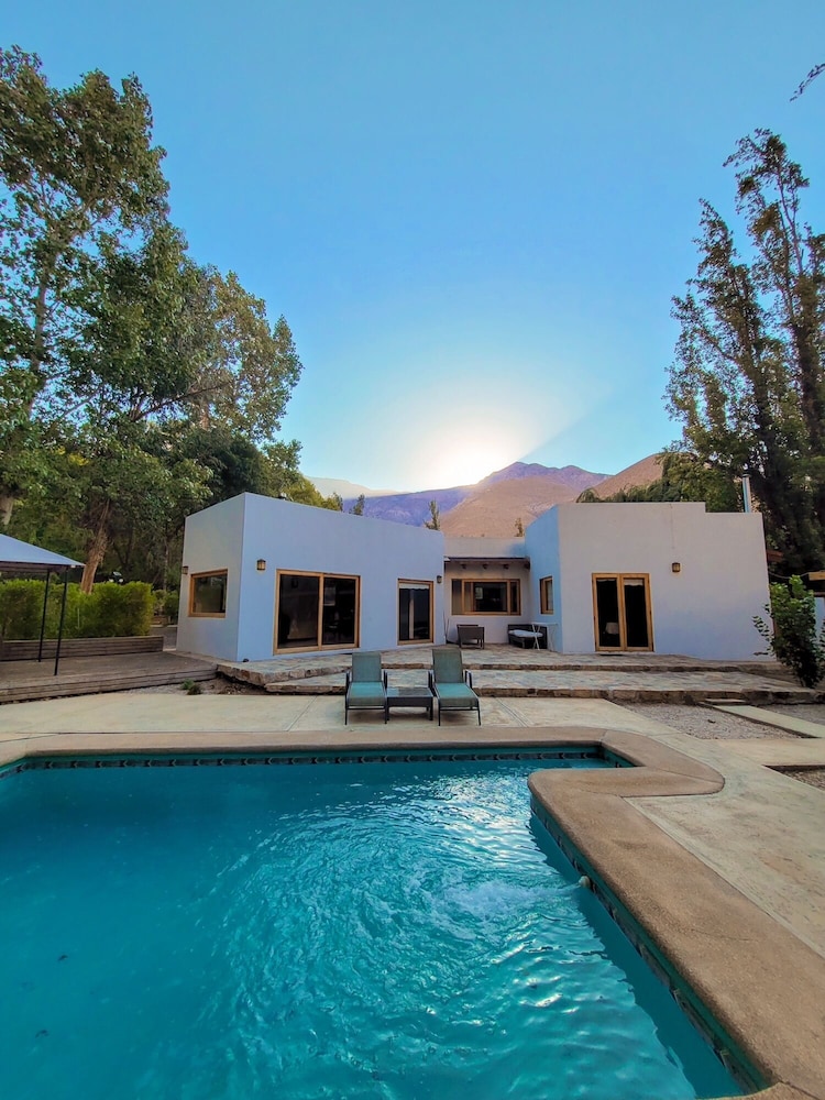 Family Villa, 3 Bedrooms, Private Pool, Pool View photo 3