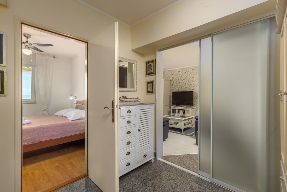 Standard Apartment, Multiple Bedrooms (Seaview City Apartment Frida)