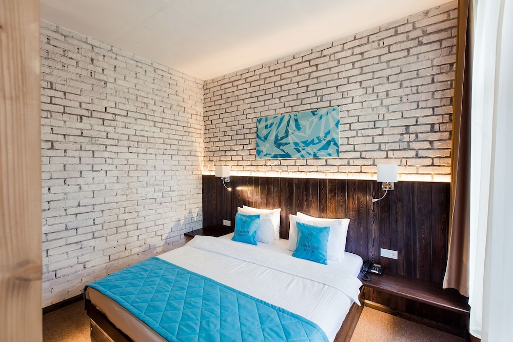 Luxury Suite, 1 Queen Bed with Sofa bed, Park View photo 2