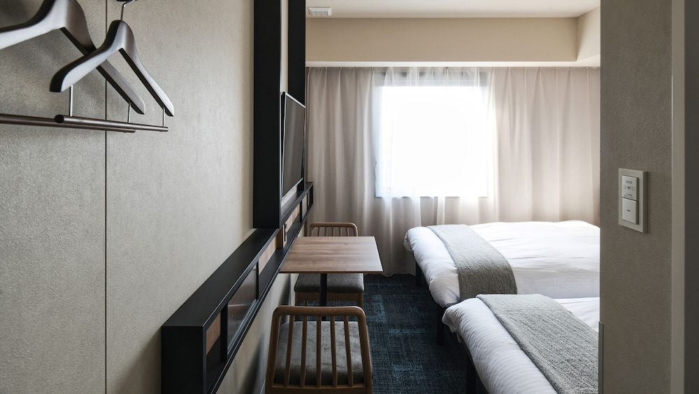 Standard Twin Room, Non Smoking - Photo 1