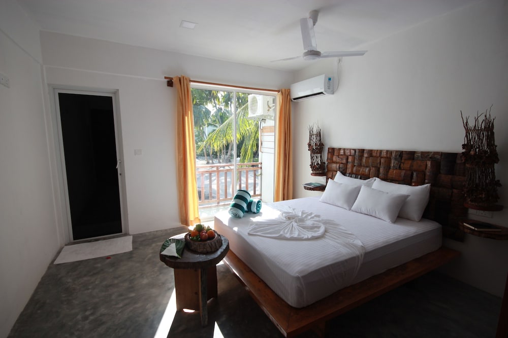 Comfort Double Room, 1 Bedroom, Garden View, Beachside photo 2