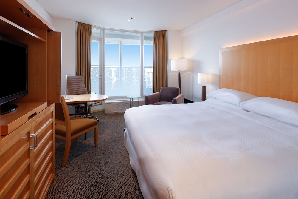 Premium Room, 1 King Bed