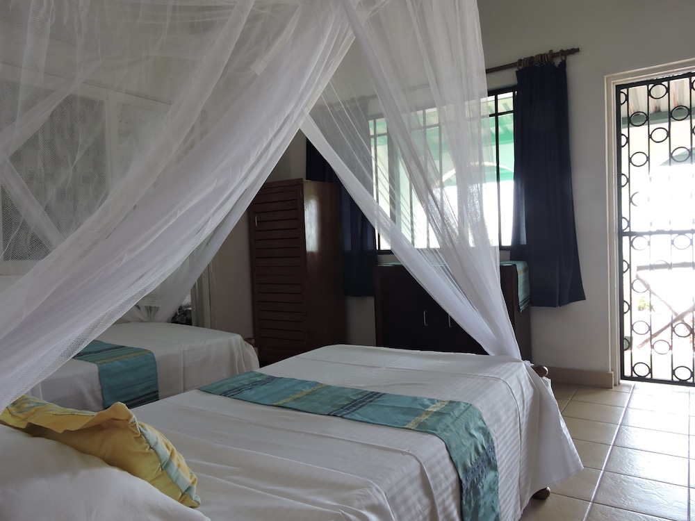 Deluxe Chalet, 3 Bedrooms photo 3